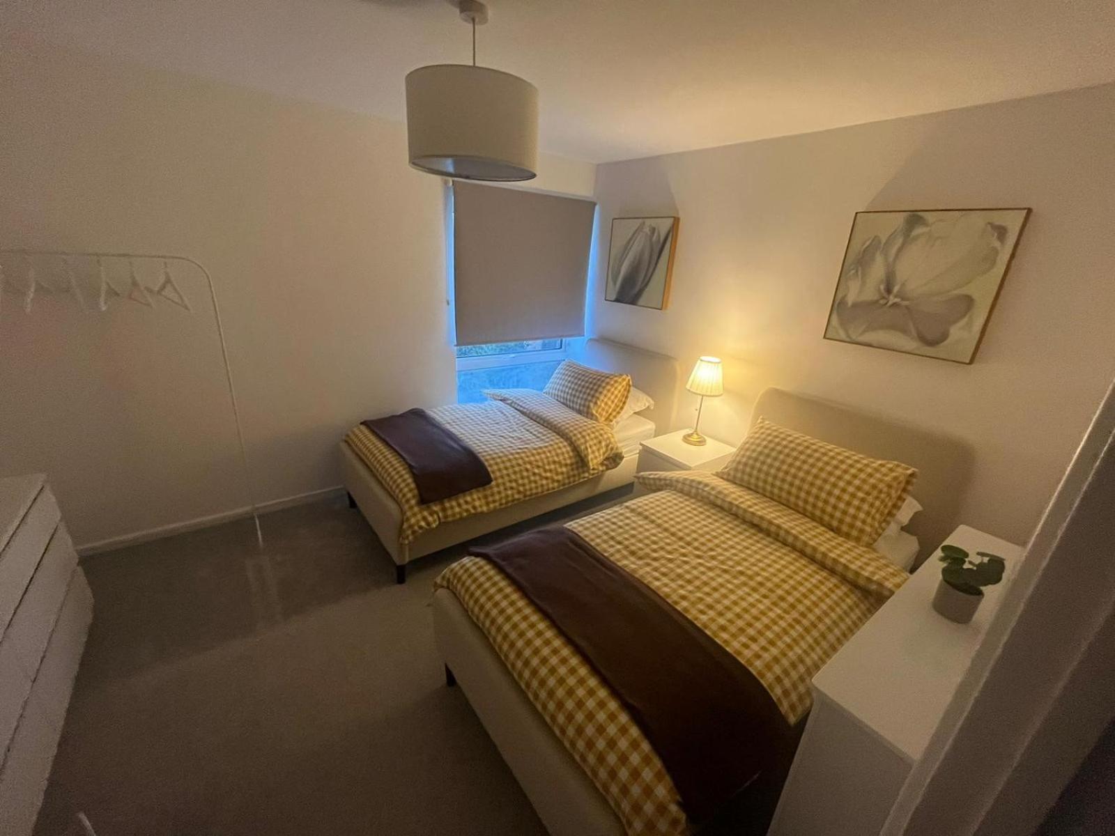 Modern And Comfortable Flat With Private Parking Apartment Oxford Bagian luar foto