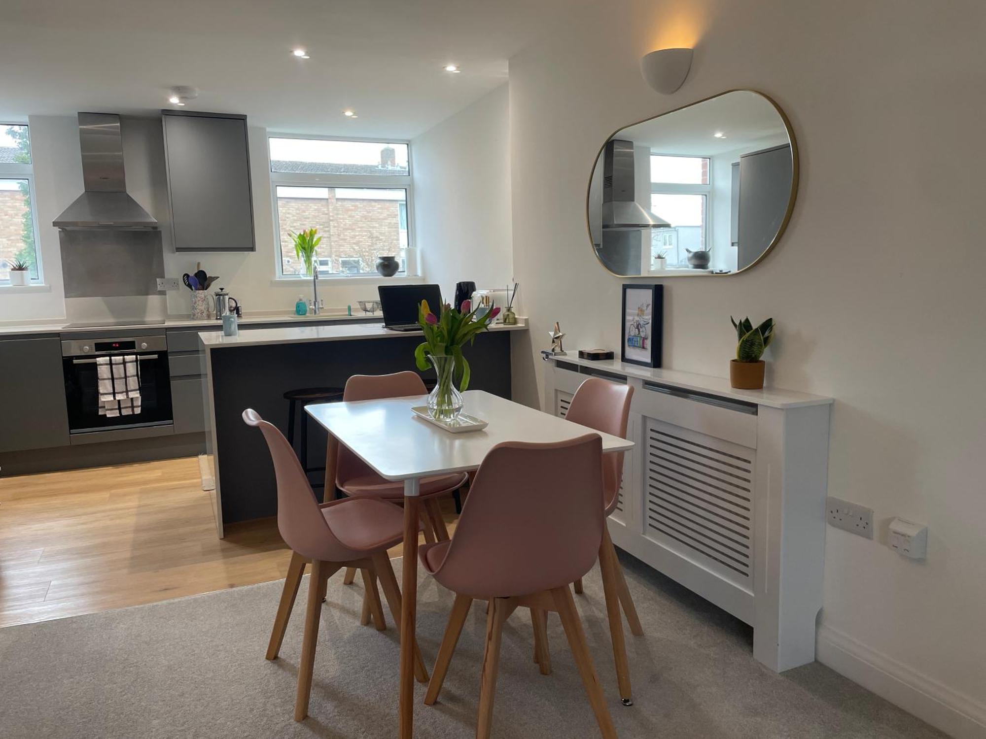 Modern And Comfortable Flat With Private Parking Apartment Oxford Bagian luar foto